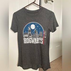 Hogwarts t shirt